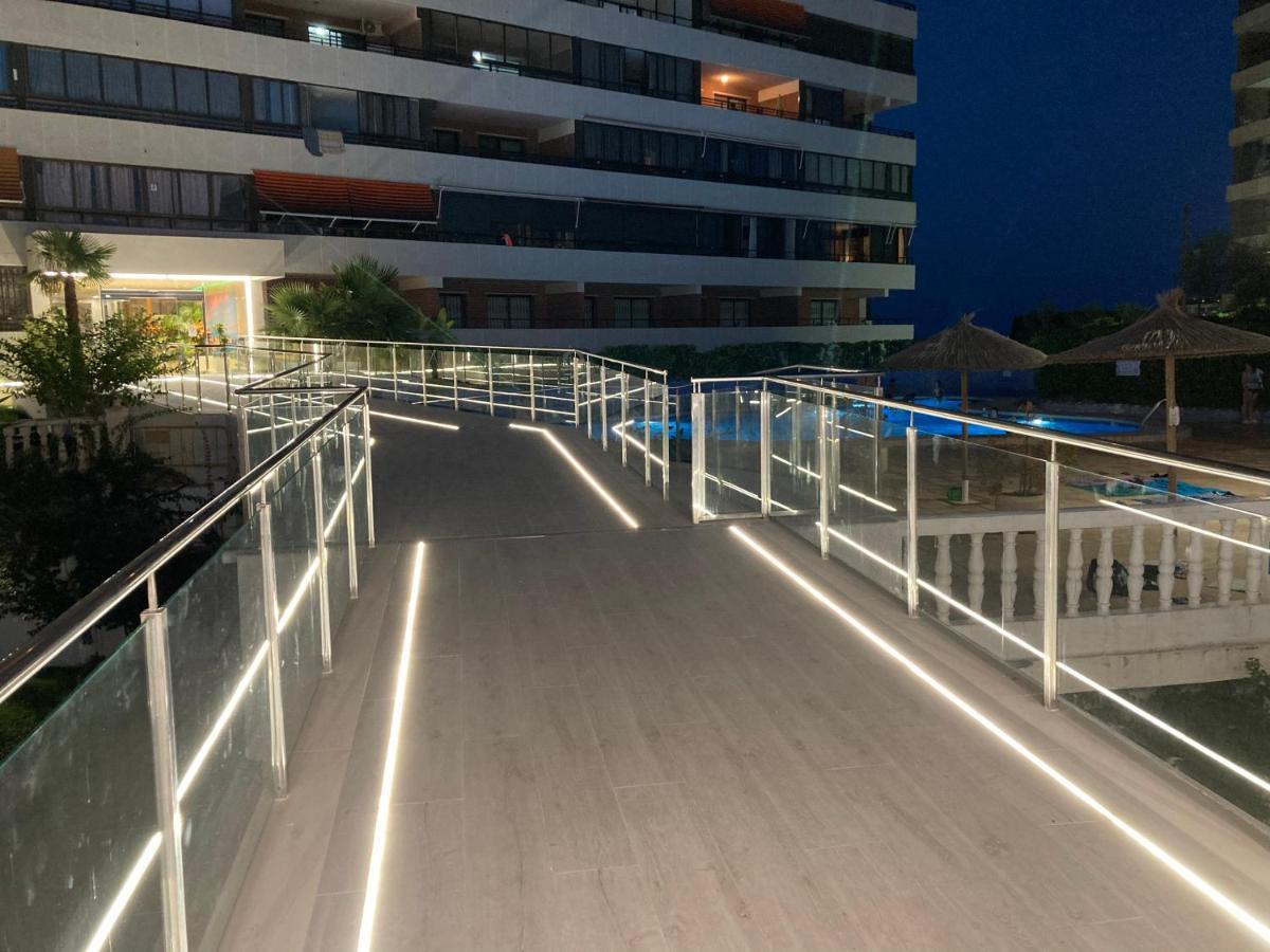 Apartamento Playa De Benidorm Playa De Levante Bagian luar foto